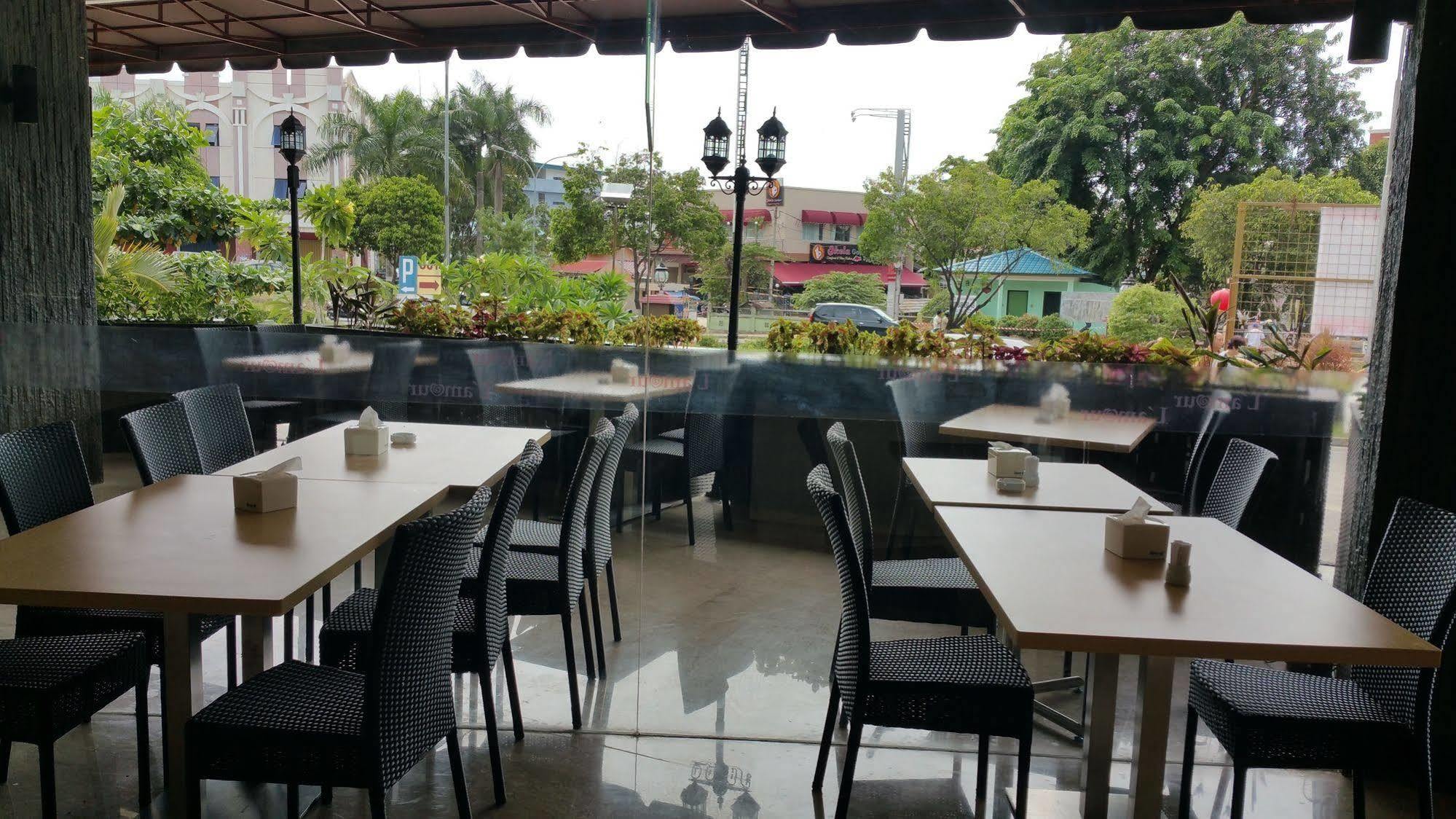 โรงแรม 89 Batam ภายนอก รูปภาพ